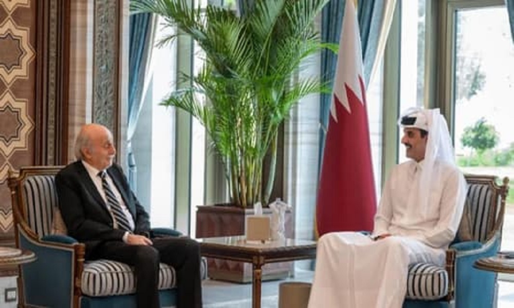 لقاء بين جنبلاط وأمير قطر… اليكم ما تم بحثه!