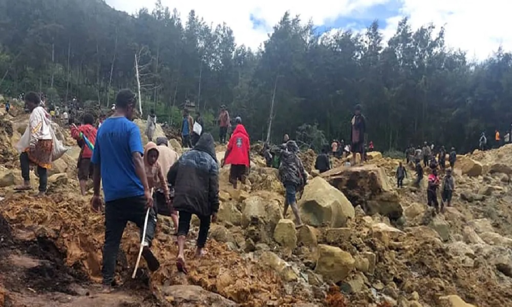 أكثر من 300 قتيل بانهيار أرضي في بابوا غينيا الجديدة 