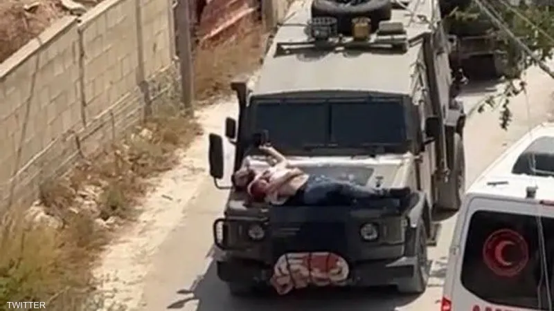 الجيش الإسرائيلي يعترف بتنكيل جنوده بجريح فلسطيني