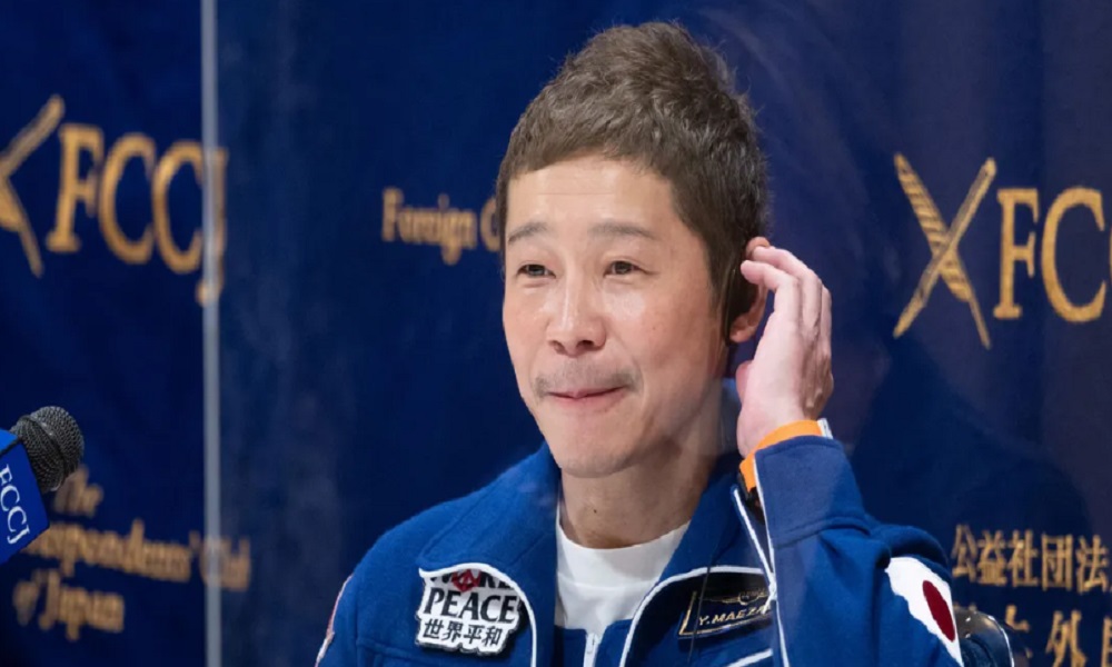 الملياردير الياباني يوساكو مايزاوا يلغي رحلته حول القمر