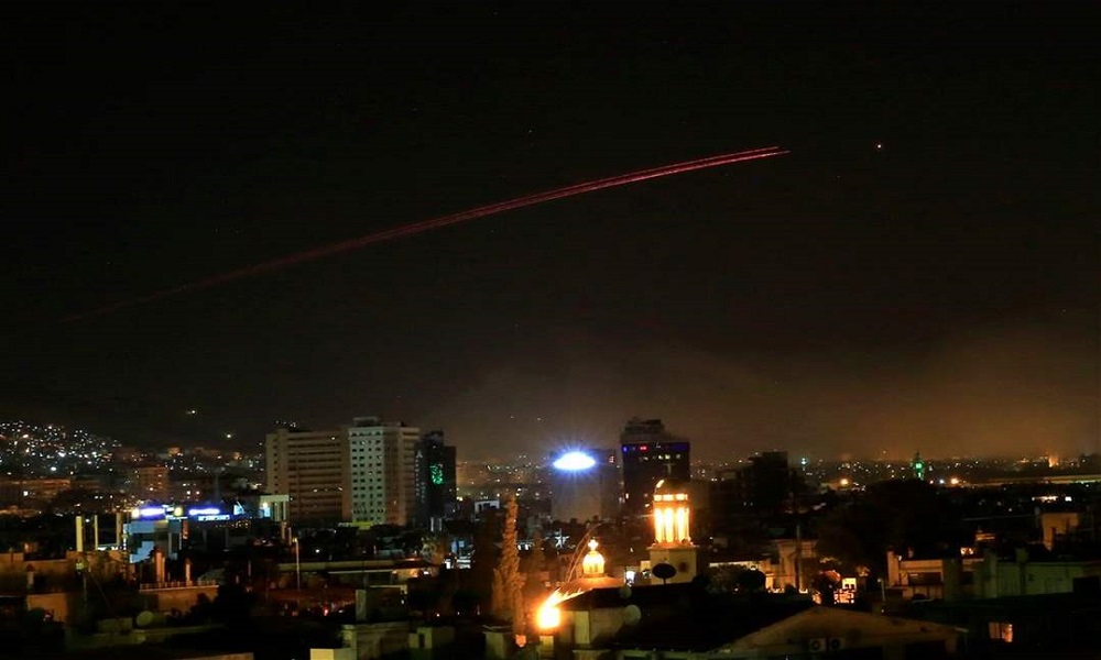 بالفيديو: الطيران الإسرائيلي يخرق جدار الصوت في الجنوب