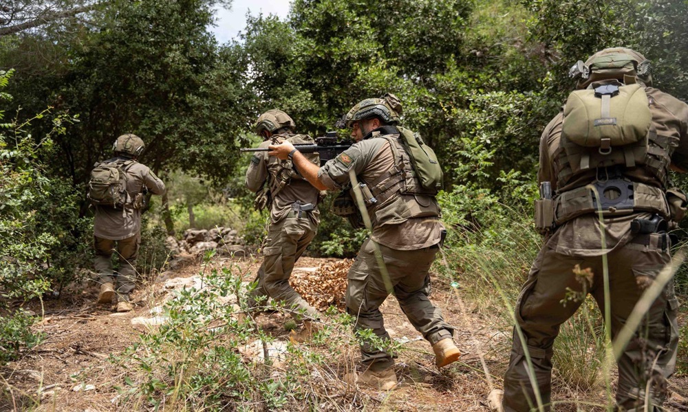 الجيش الإسرائيلي يكثّف تدريباته استعدادًا لجبهة لبنان (فيديو)