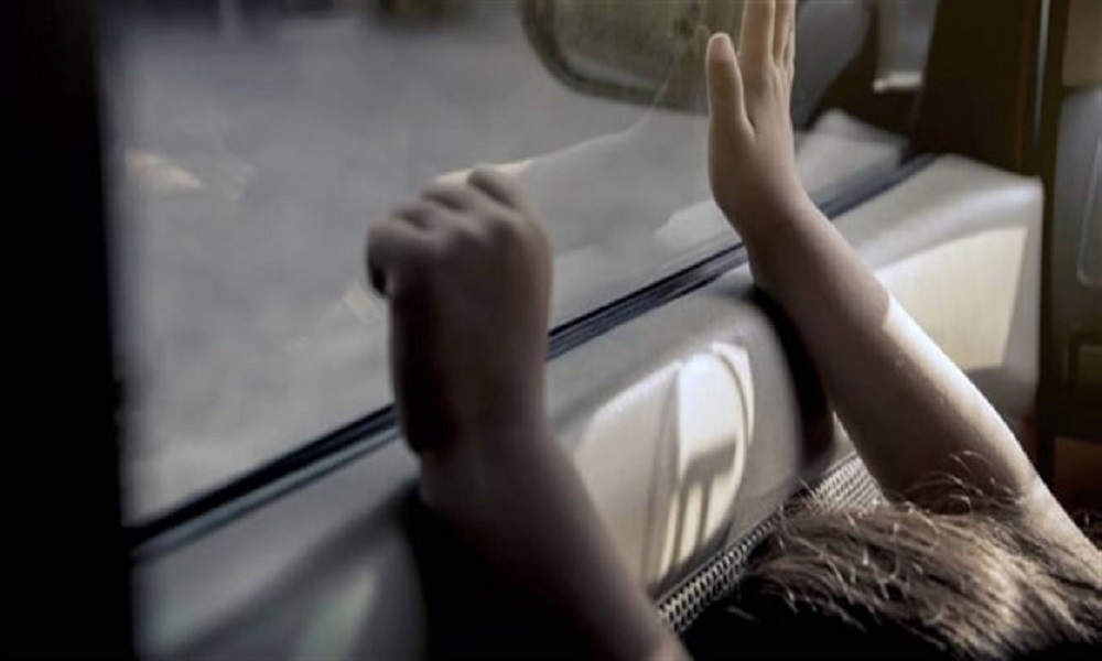 الدفاع المدني يحذر: لا تتركوا أطفالكم داخل السيارات