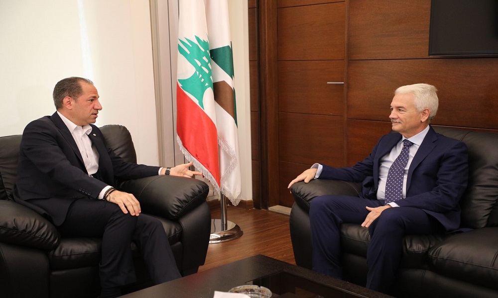 الجميل التقى السفير الإيطالي: لتحرير قرار لبنان من الهيمنة