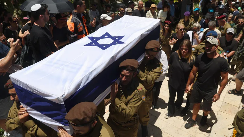 الجيش الإسرائيلي يعلن مقتل ضابطين في غزة