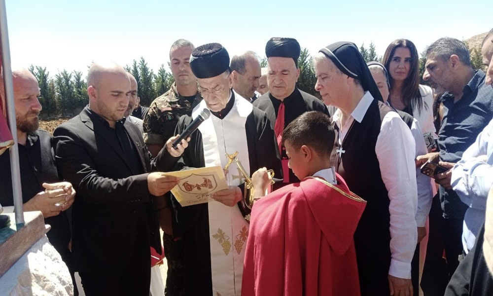 الراعي في دير الأحمر لهذه الغاية