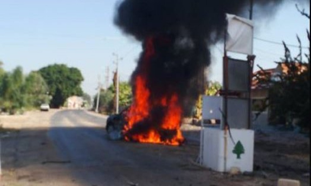 ضحية باستهداف سيارة على طريق بيوت السياد والعامرية