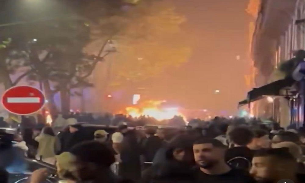 فوضى في الشانزليزيه بعد فوز باريس سان جيرمان (فيديو)