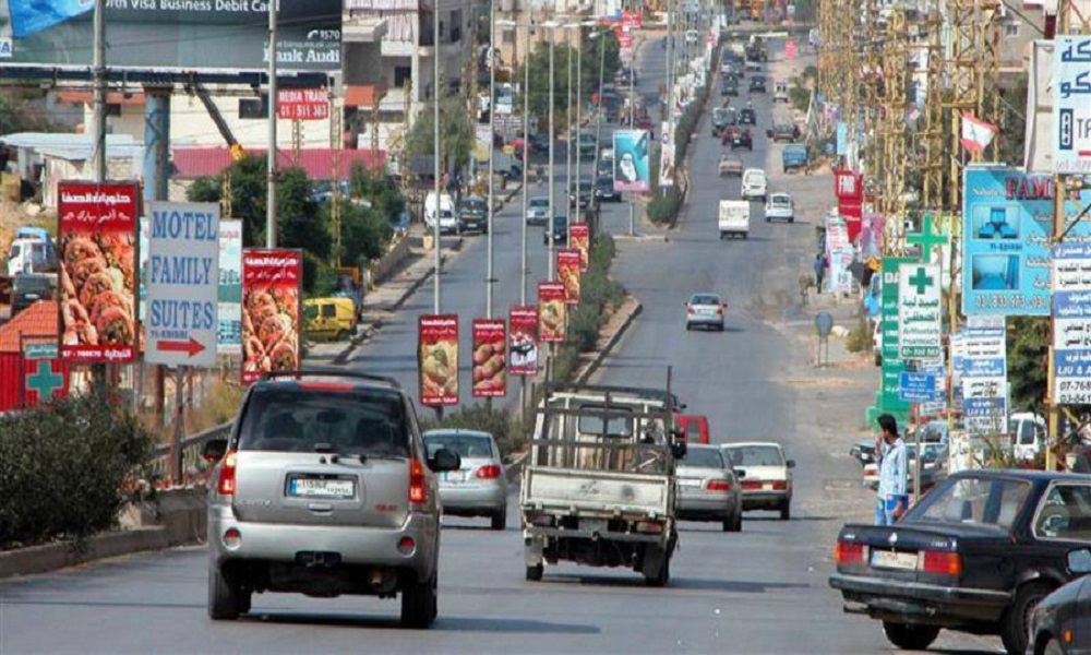 بالفيديو: ضحية باستهداف سيارة على أوتوستراد الزهراني