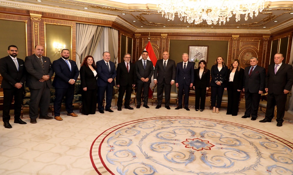 أوضاع الجالية اللبنانية في الكويت على طاولة عون