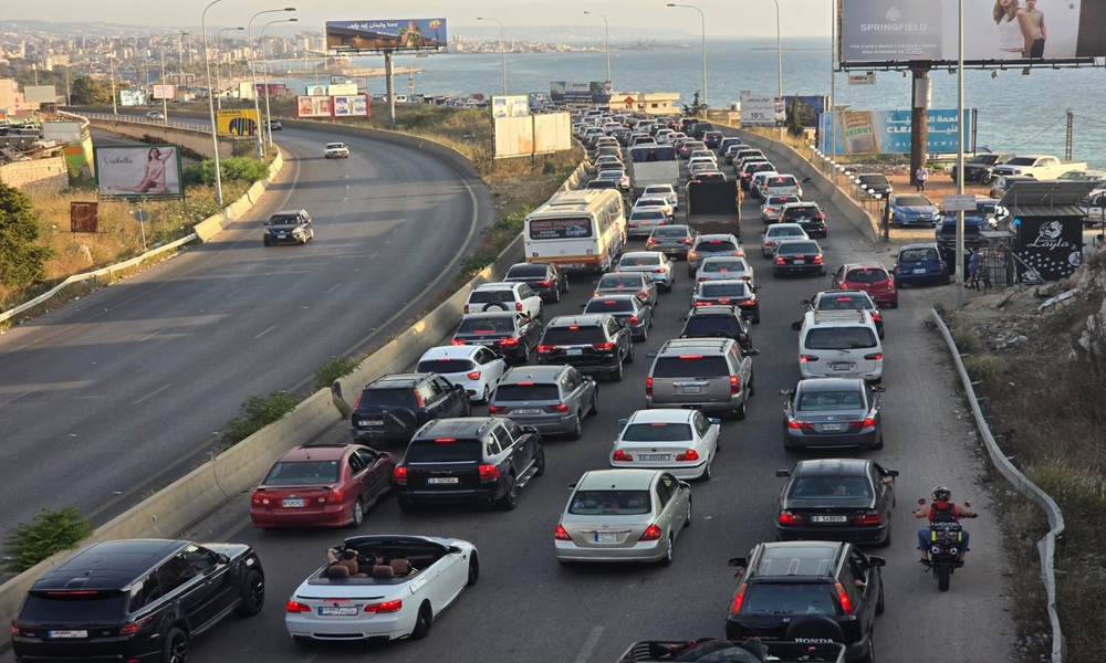بالصور- زحمة سير خانقة من بيروت إلى الجنوب والنبطية