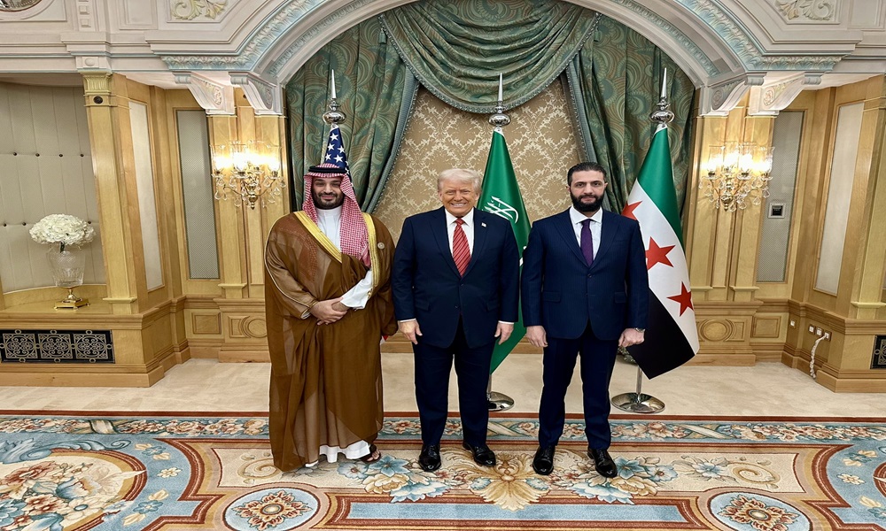 الشرع: قرار رفع العقوبات سيُسهم قي إعادة بناء البلاد