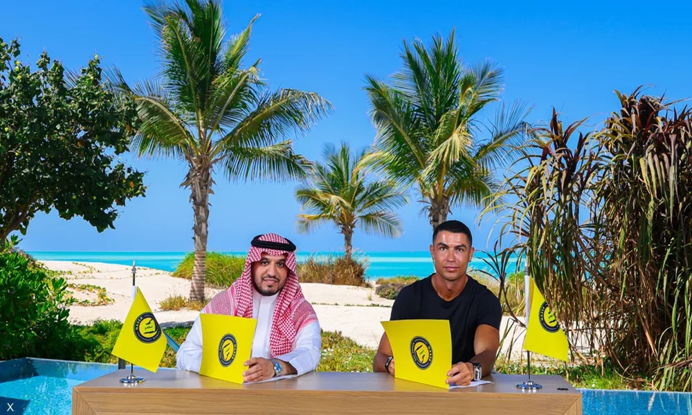 عقد رونالدو مع النصر: طائرة و2.5 مليون ريال يوميًّا!