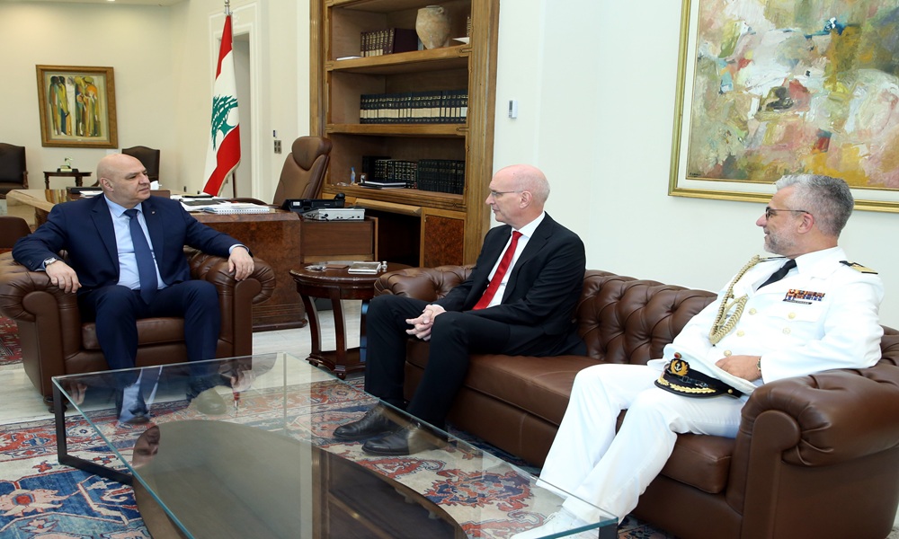 مساعدات للجيش بين السفير الالماني والرئيس عون