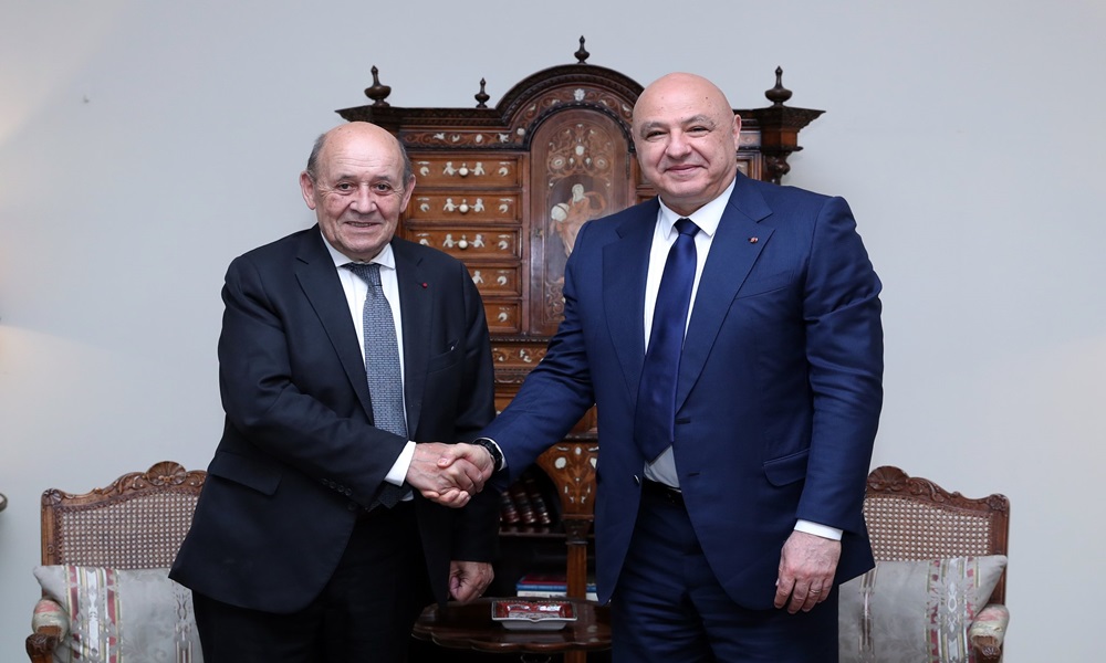 عون: للضغط على إسرائيل لوقف الأعمال العدائية