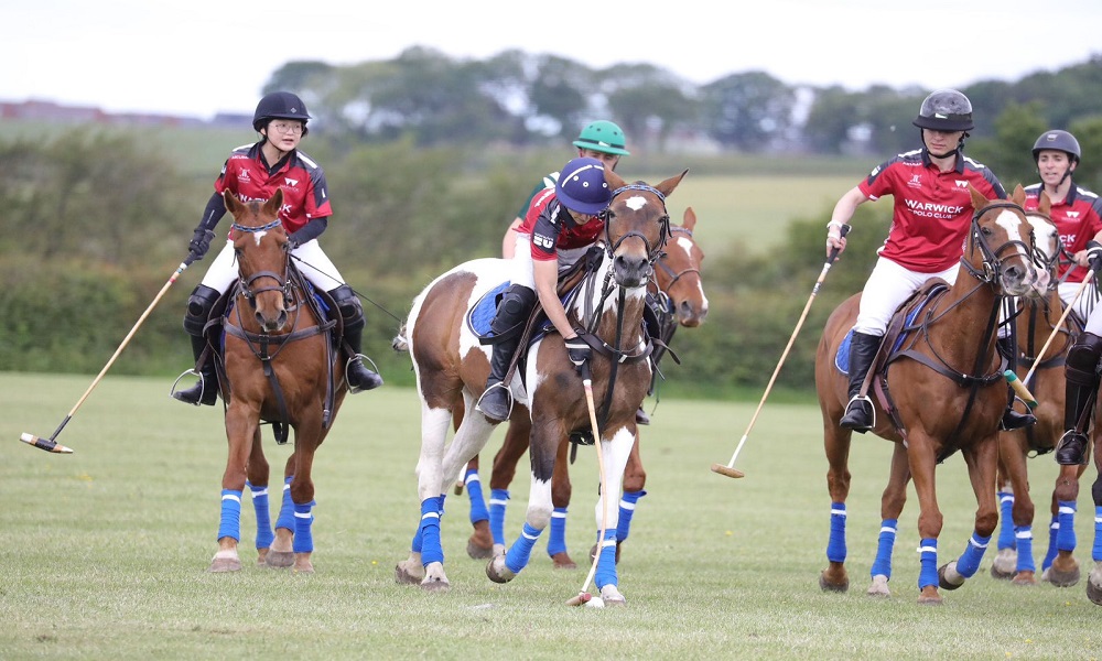 شاب لبناني يحقق إنجازًا لافتًا في بريطانيا