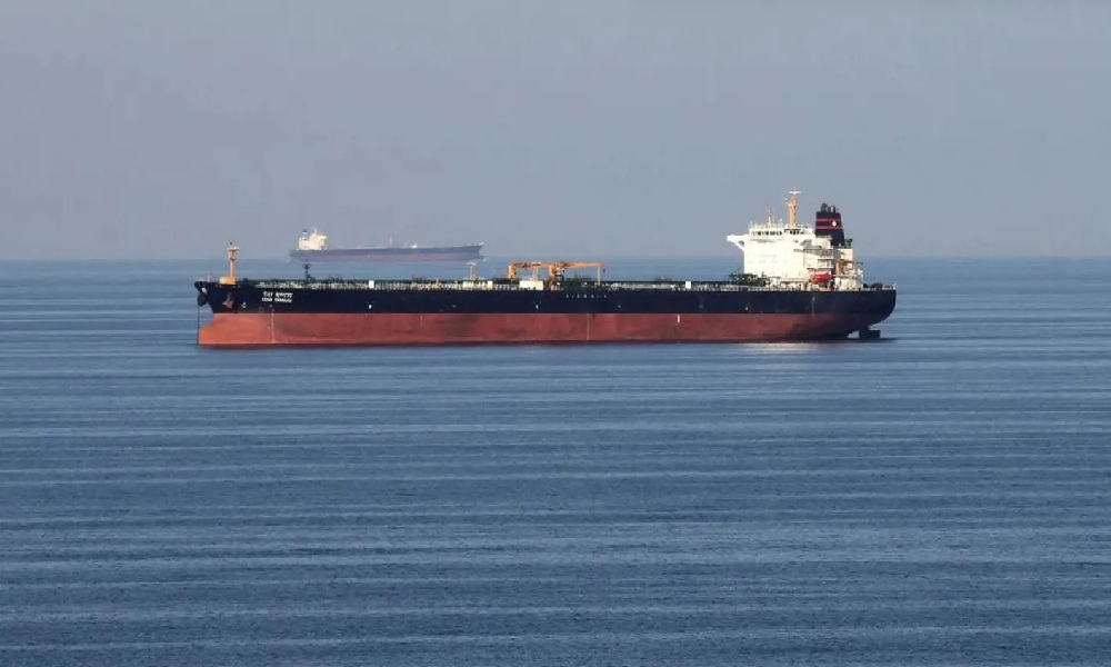 إبلاغ عن حادثة قبالة مضيق هرمز