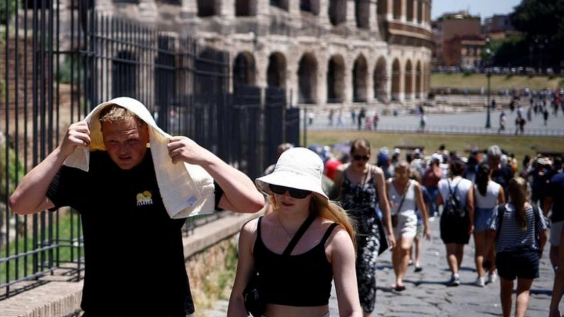 أوروبا تستنفر لموجة حرّ تاريخية