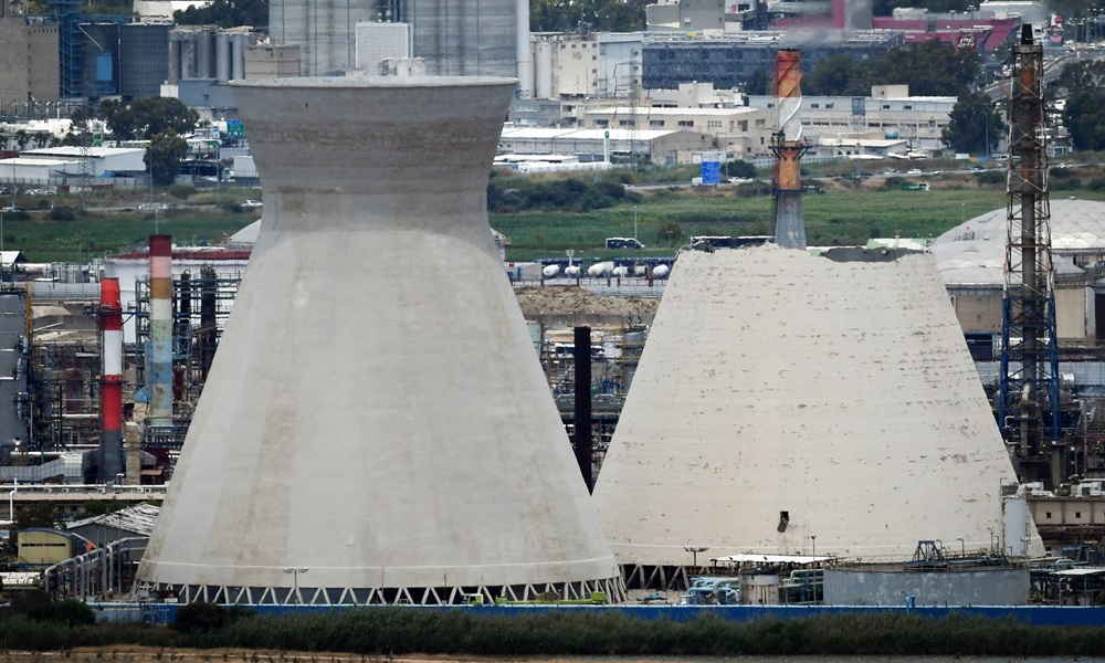 أضرار بمصفاة بترول إسرائيلية جراء القصف