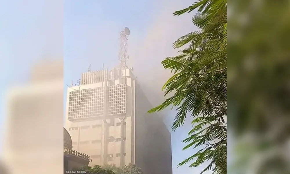إندلاع حريق هائل بمبنى في القاهرة