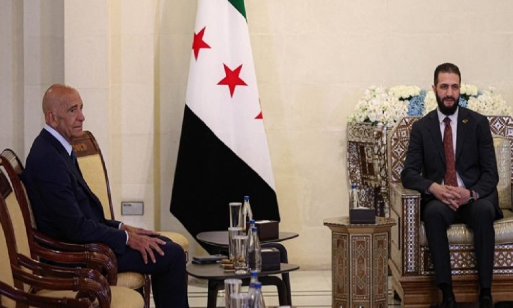 الشرع يجتمع مع براك في قصر الشعب