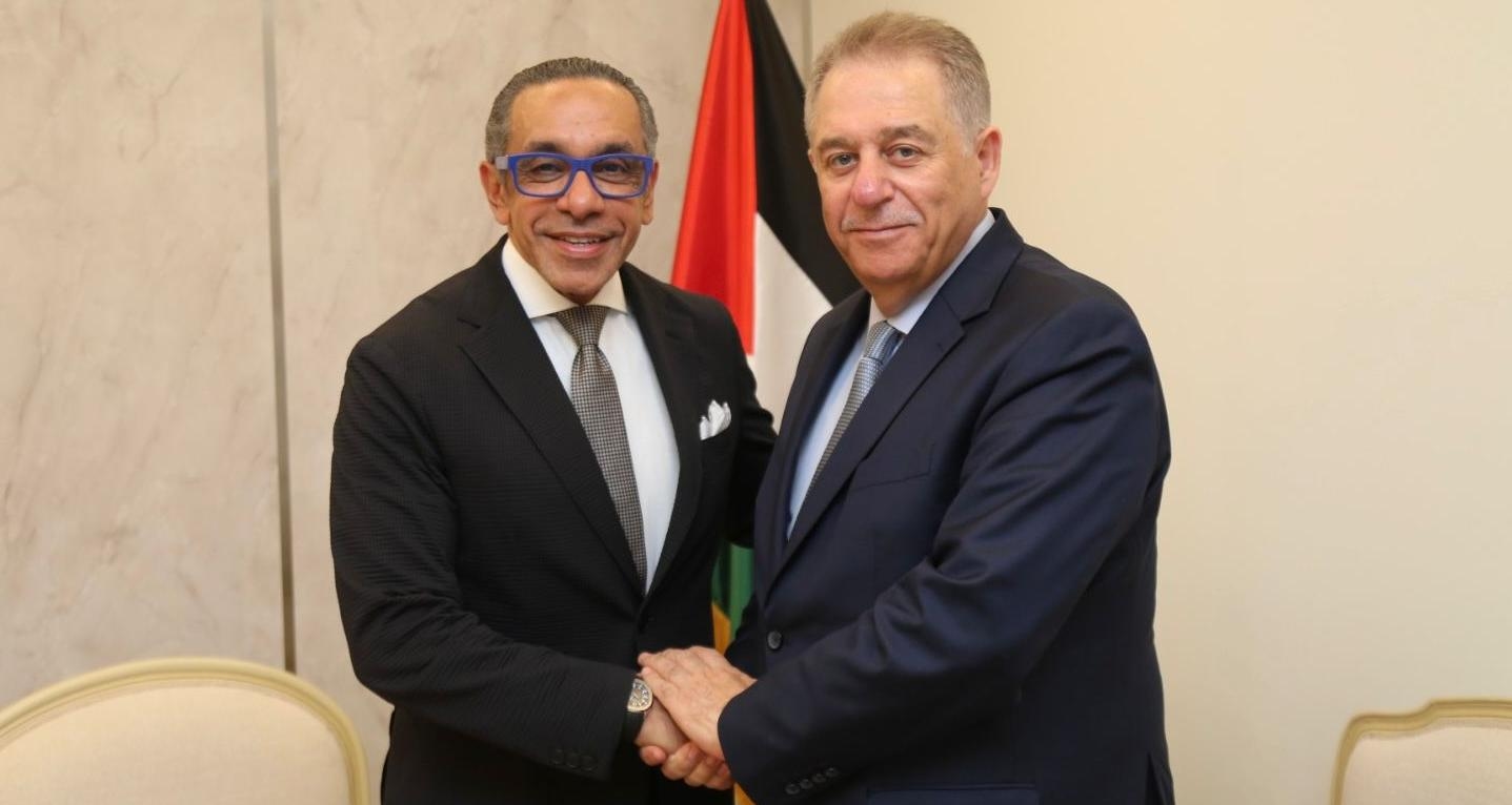 دبور إستقبل السفير المصري في زيارة وداعية