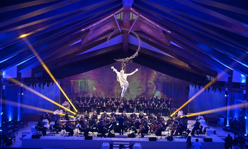 “نور لا ينطفىء”.. ريسيتال للرهبانية الانطونية