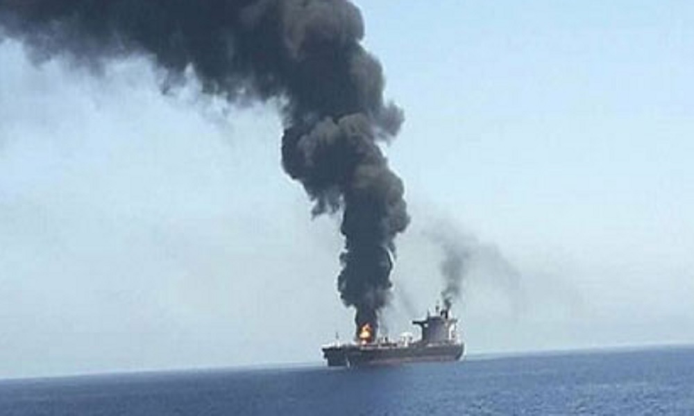 الحوثيون: استهدفنا سفينة “ETERNITY C” ما ادى الى غرقها