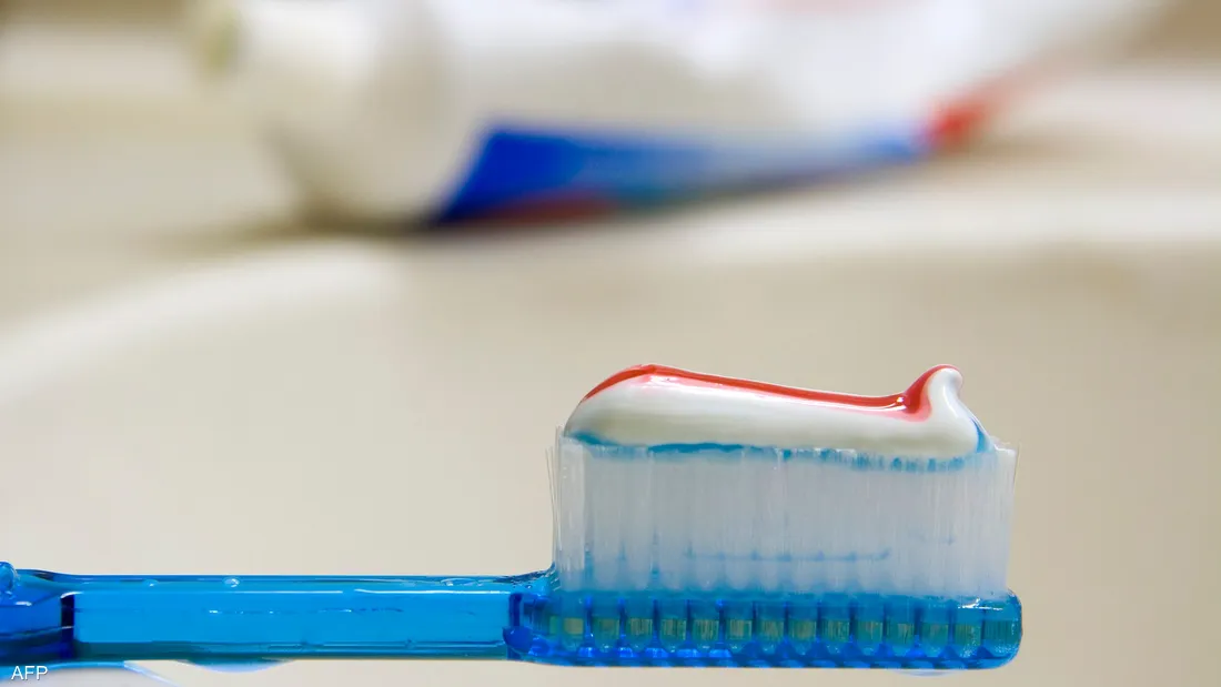 طبيبة أسنان تحذر.. لا تتجاهل هذه العلامة!