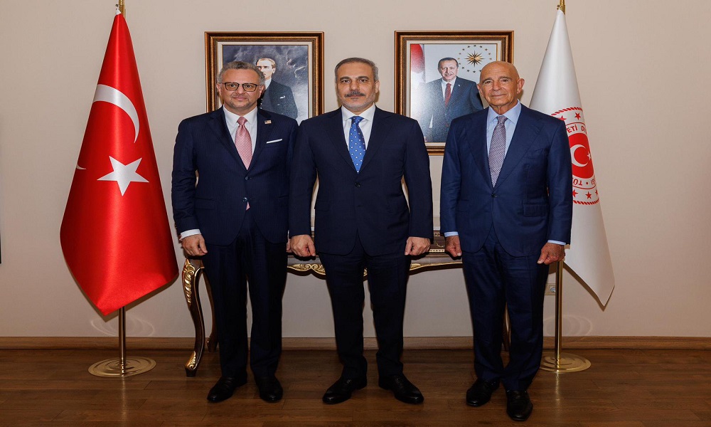 برّاك يرحب ببولس في تركيا (صوَر)