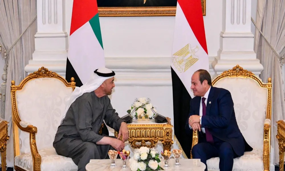 رئيس الإمارات يصل القاهرة