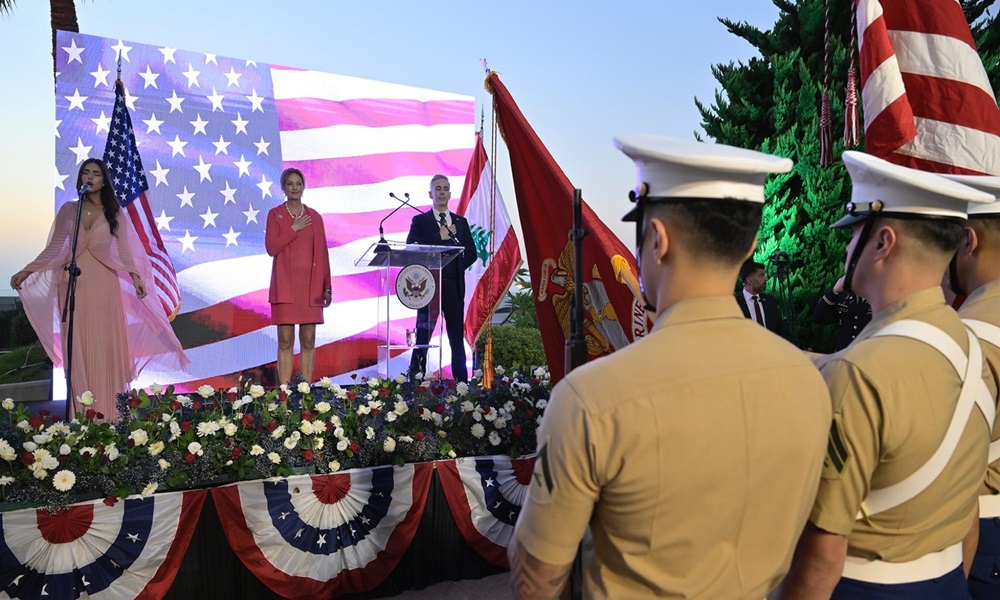 جونسون: لدى الحكومة فرصة تاريخية لاستعادة سيادة لبنان
