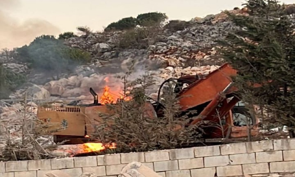 الجيش الإسرائيلي: استهدفنا آليتين لـ”الحزب” جنوبي لبنان (فيديو)