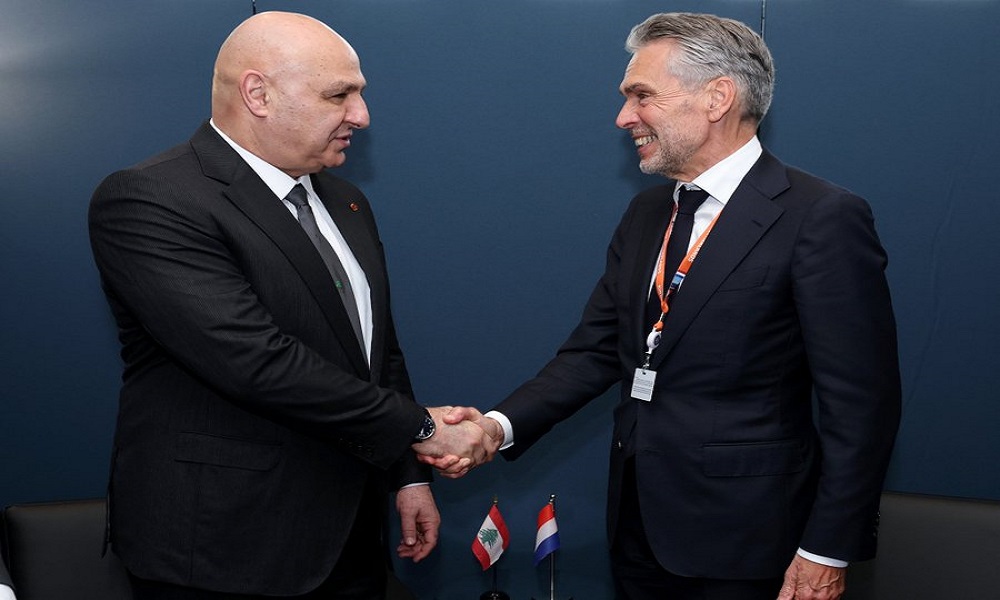 عون يتلقى دعمًا هولنديًا من أجل مساعدة لبنان