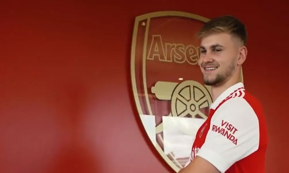 وفاة مهاجم أرسنال السابق بيلي فيغار بعد حادث خطير في مباراة