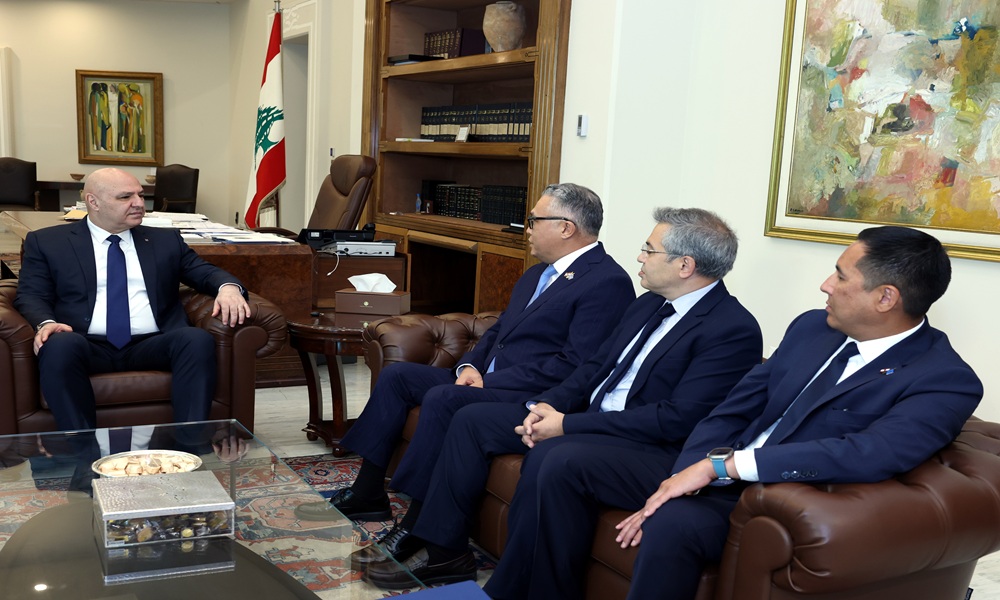 العلاقات الثنائية بين عون وسفير كازاخستان في لبنان