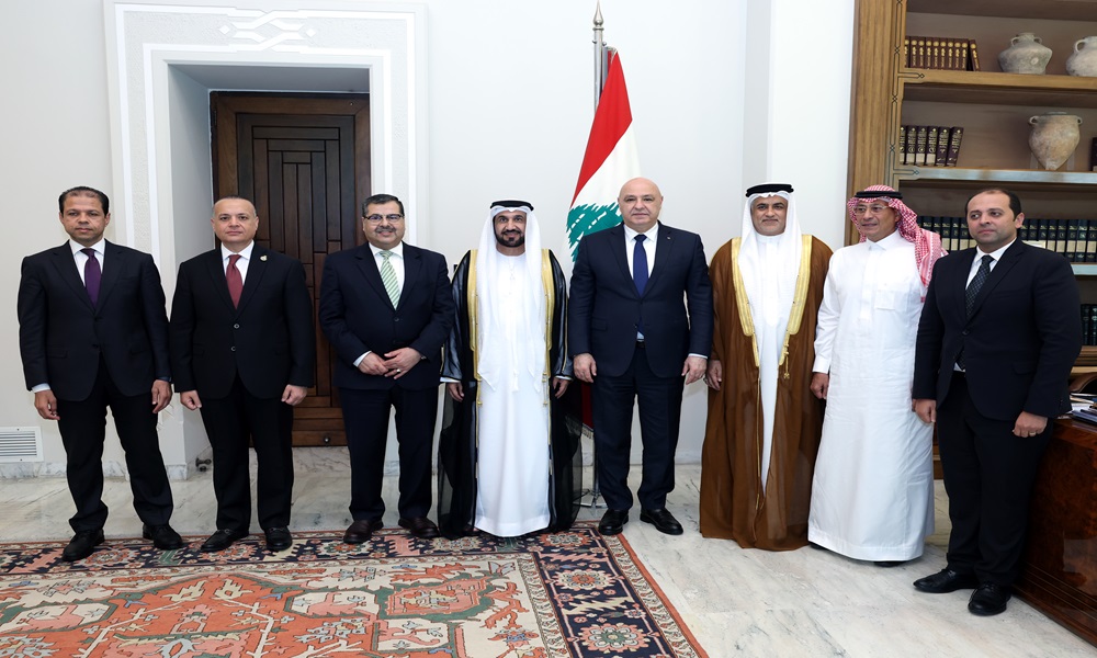 عون: لبنان يدعو إلى موقف عربي موحد