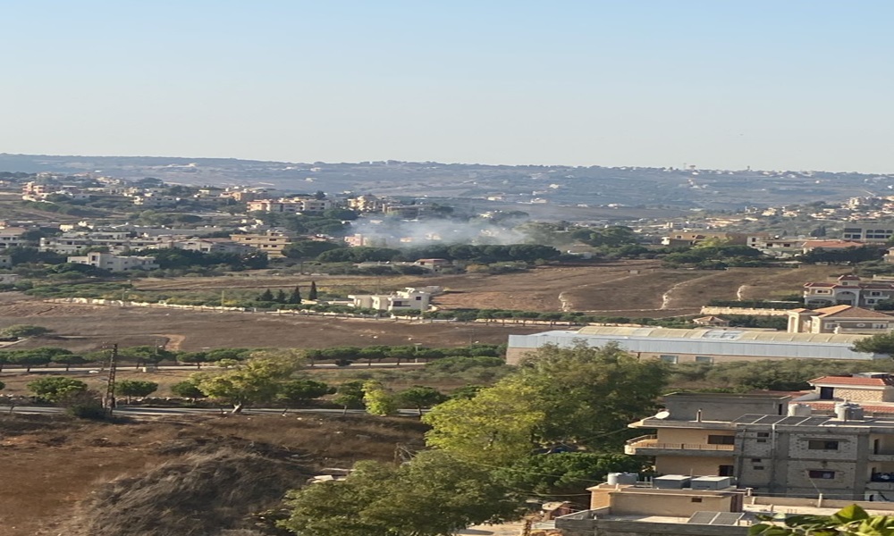 إستهداف دراجة نارية في بنت جبيل… وسقوط ضحايا (فيديو)