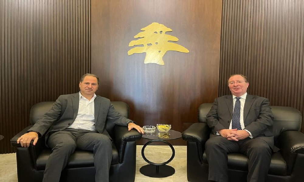 الجميّل التقى كويل: لتنفيذ قرارات الدولة وحصر السلاح