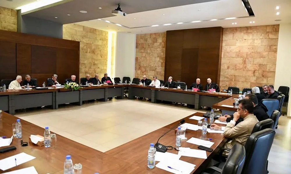 المطارنة الموارنة: للاستفادة من الظروف لإستعادة السيادة