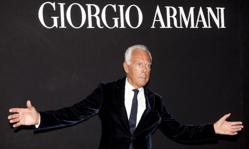 وفاة مصمم الأزياء الإيطالي جورجيو أرماني عن 91 عاماً