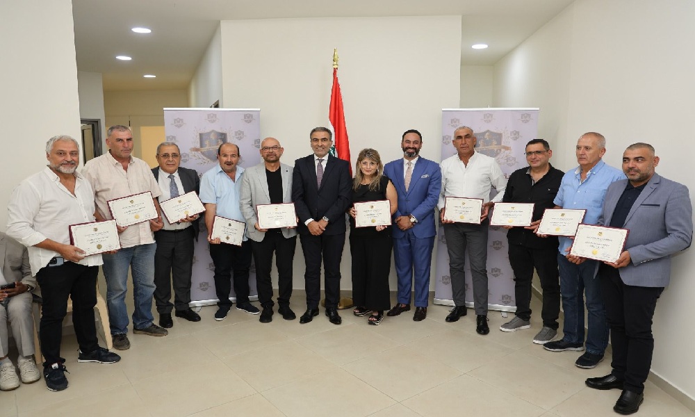 جامعة آل كرم كرّمت أبناءها المنتخبين في المجالس البلدية والاختيارية