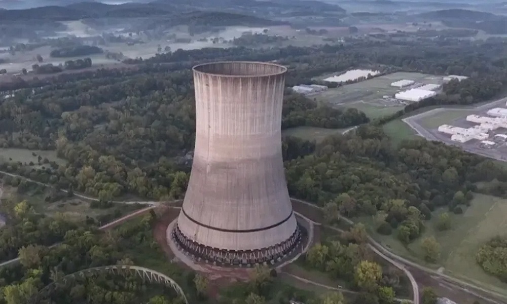 بالفيديو: تفجير برج تبريد نووي في أميركا