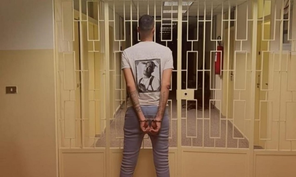 توقيف شخص للاشتباه بتواصله مع إسرائيل