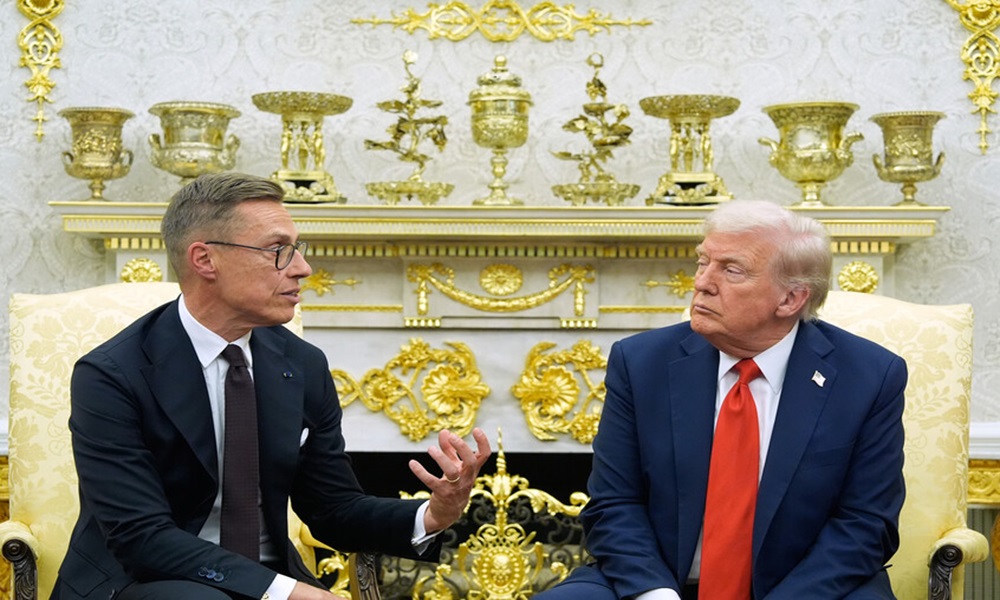 رئيس فنلندا: مستعد لأكون مترجمًا بين ترامب وزيلينسكي