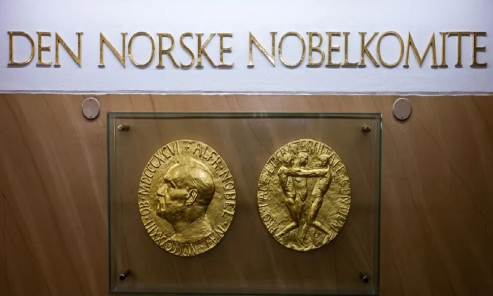 إليكم الفائز بجائزة نوبل للسلام لعام 2025