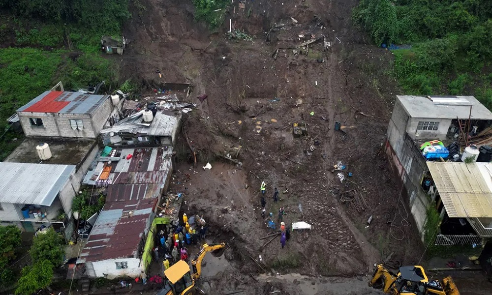 بالصور: قتلى جرّاء الفيضانات في المكسيك!