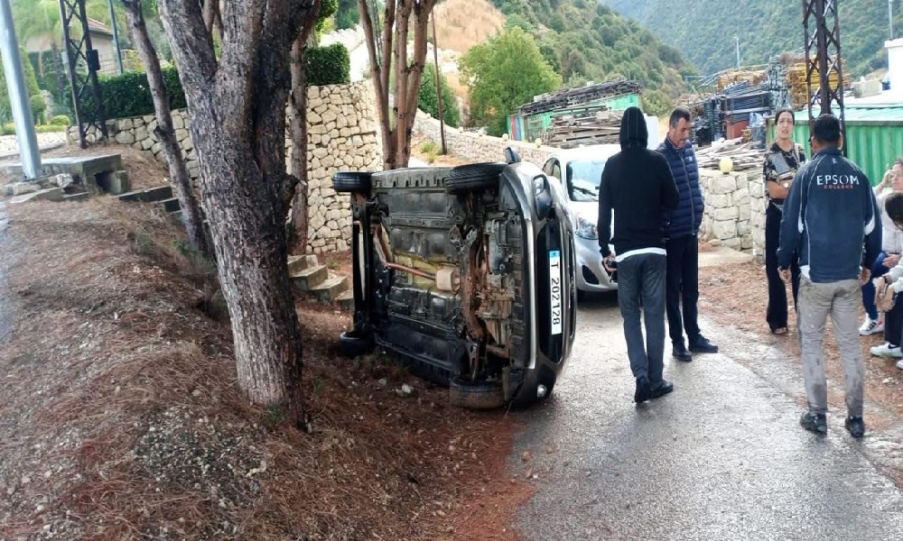 أمطار الليل تتسبب بعدة حوادث سير جراء انزلاق السيارات