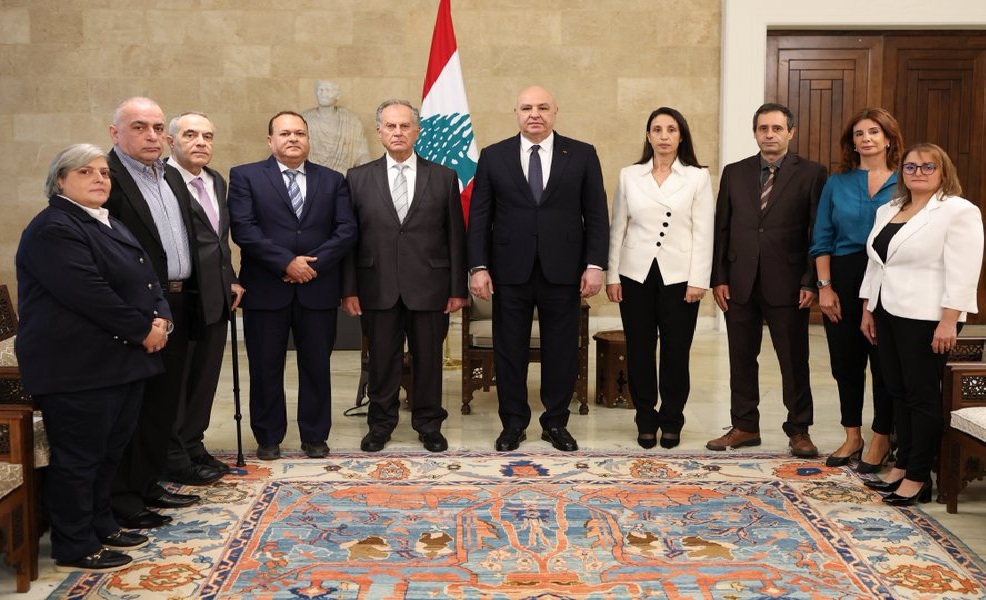 عون: لكسر جدار الصمت