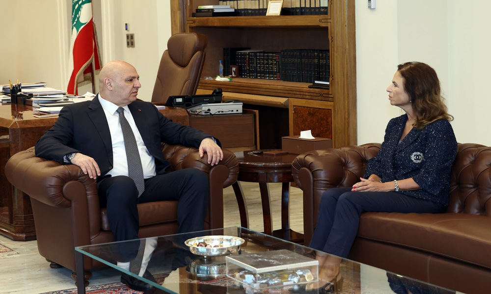 الواقع السياحي على طاولة عون